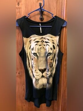 Black Sleeveless Tiger Print Women's Tank Top